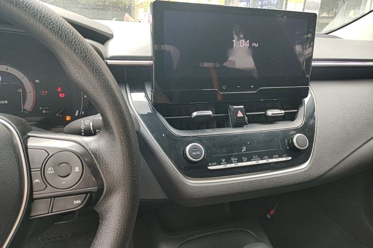 Used Toyota Corolla 2023 1.8L Smart Electric Hybrid Dual-Motor Elite Edition Center Console
