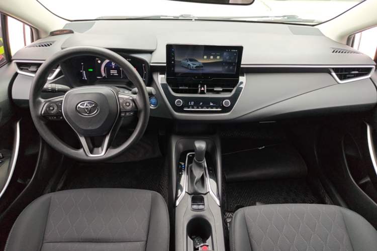 Used Toyota Corolla 2023 1.8L Smart Electric Hybrid Dual-Motor Pioneer Edition Center Console