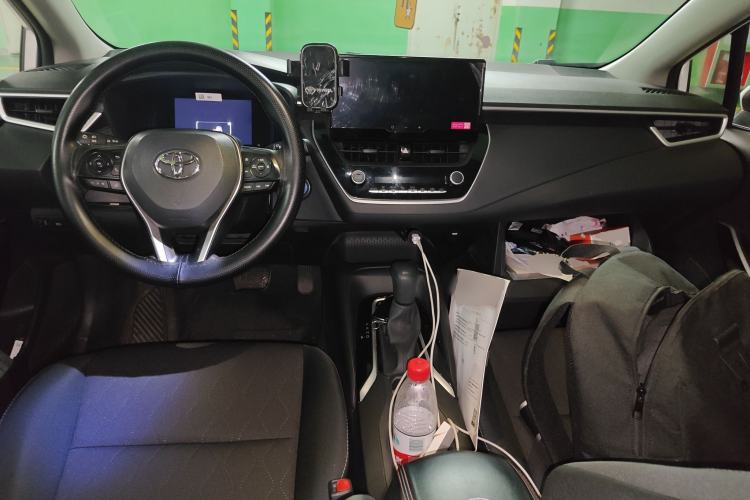Used Toyota Corolla 2023 1.8L Smart Electric Hybrid Dual-Motor Pioneer Edition Center Console
