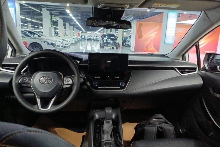 Used Toyota Corolla 2023 1.8L Smart Electric Hybrid Dual-Motor Elite Edition Center Console
