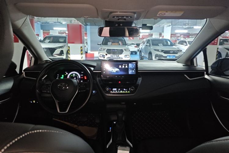 Used Toyota Corolla 2023 1.8L Smart Electric Hybrid Dual-Motor Pioneer Edition Center Console