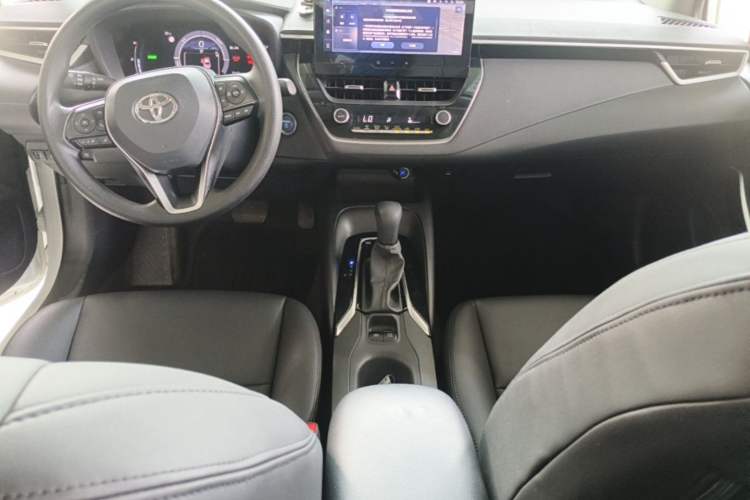 Used Toyota Corolla 2023 1.8L Smart Electric Hybrid Dual-Motor Elite Edition Center Console