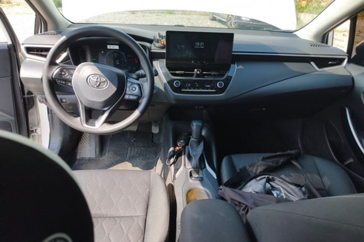 Used Toyota Corolla 2023 1.8L Smart Electric Hybrid Dual-Motor Pioneer Edition Center Console