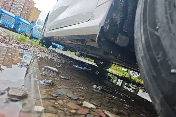 Used Toyota Corolla 2023 1.8L Smart Electric Hybrid Dual-Motor Elite Edition Chassis Front Right