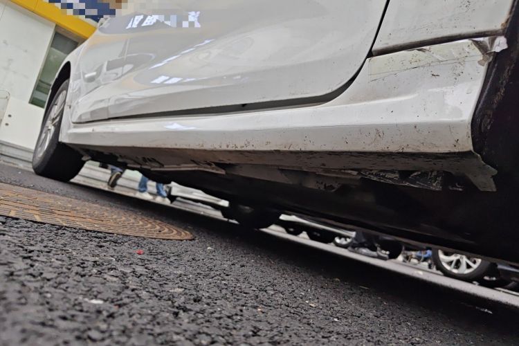 Used Toyota Corolla 2023 1.8L Smart Electric Hybrid Dual-Motor Pioneer Edition Chassis Front Right