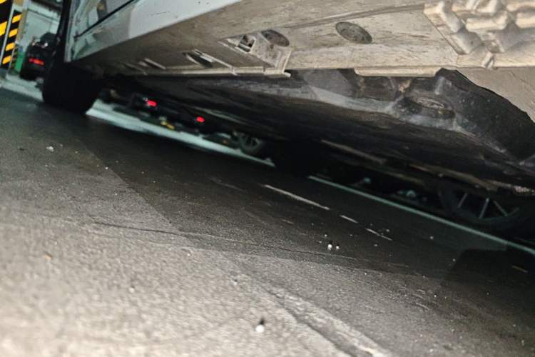 Used Toyota Corolla 2023 1.8L Smart Electric Hybrid Dual-Motor Flagship Edition Chassis Front Right