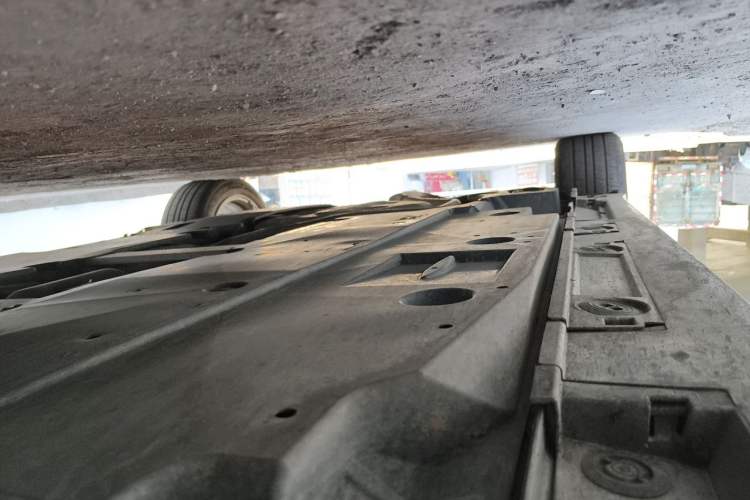 Used Toyota Corolla 2023 1.8L Smart Electric Hybrid Dual-Motor Elite Edition Chassis Front Right