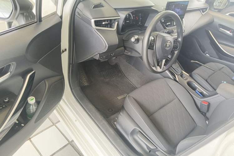 Used Toyota Corolla 2023 1.8L Smart Electric Hybrid Dual-Motor Elite Edition Driver Seat