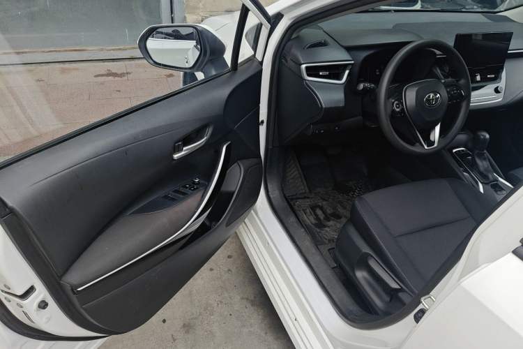 Used Toyota Corolla 2023 1.8L Smart Electric Hybrid Dual-Motor Elite Edition Driver Seat