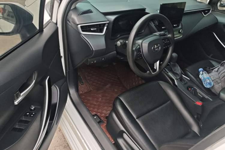 Used Toyota Corolla 2023 1.8L Smart Electric Hybrid Dual-Motor Elite Edition Driver Seat