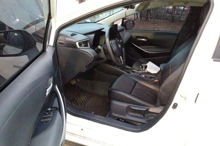 Used Toyota Corolla 2023 1.8L Smart Electric Hybrid Dual-Motor Elite Edition Driver Seat