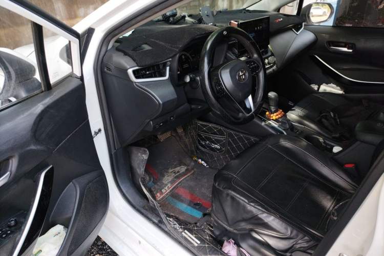 Used Toyota Corolla 2023 1.8L Smart Electric Hybrid Dual-Motor Pioneer Edition Driver Seat