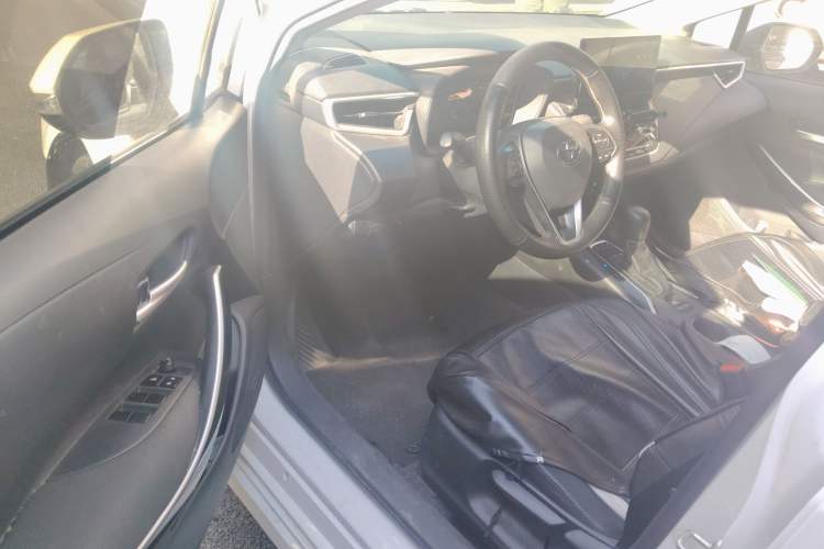 Used Toyota Corolla 2023 1.8L Smart Electric Hybrid Dual-Motor Pioneer Edition Driver Seat