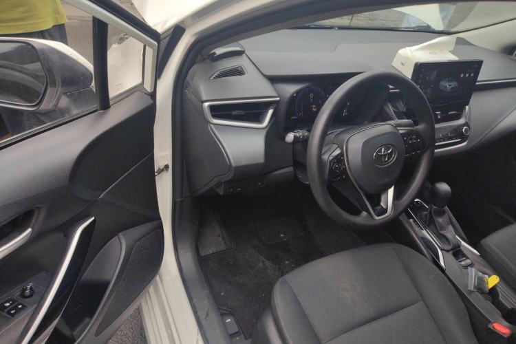 Used Toyota Corolla 2023 1.8L Smart Electric Hybrid Dual-Motor Pioneer Edition Driver Seat