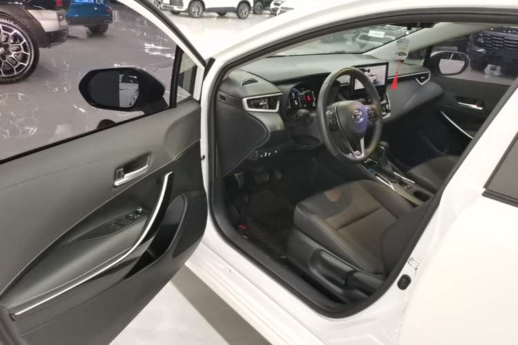 Used Toyota Corolla 2023 1.8L Smart Electric Hybrid Dual-Motor Elite Edition Driver Seat