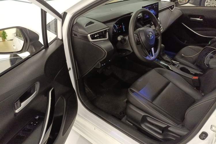 Used Toyota Corolla 2023 1.8L Smart Electric Hybrid Dual-Motor Elite Edition Driver Seat