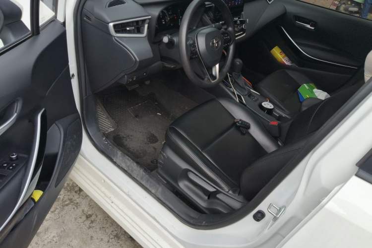 Used Toyota Corolla 2023 1.8L Smart Electric Hybrid Dual-Motor Elite Edition Driver Seat