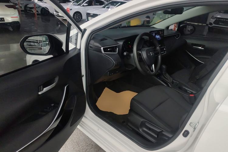 Used Toyota Corolla 2023 1.8L Smart Electric Hybrid Dual-Motor Elite Edition Driver Seat