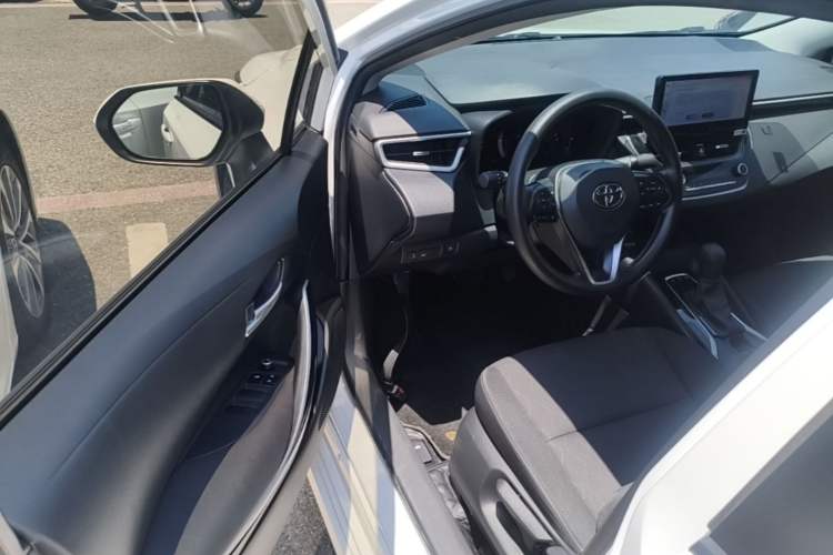 Used Toyota Corolla 2023 1.8L Smart Electric Hybrid Dual-Motor Elite Edition Driver Seat