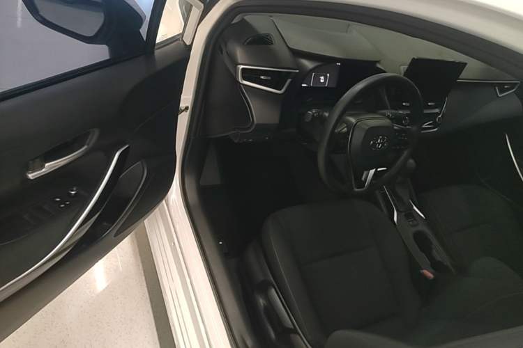 Used Toyota Corolla 2023 1.8L Smart Electric Hybrid Dual-Motor Elite Edition Driver Seat