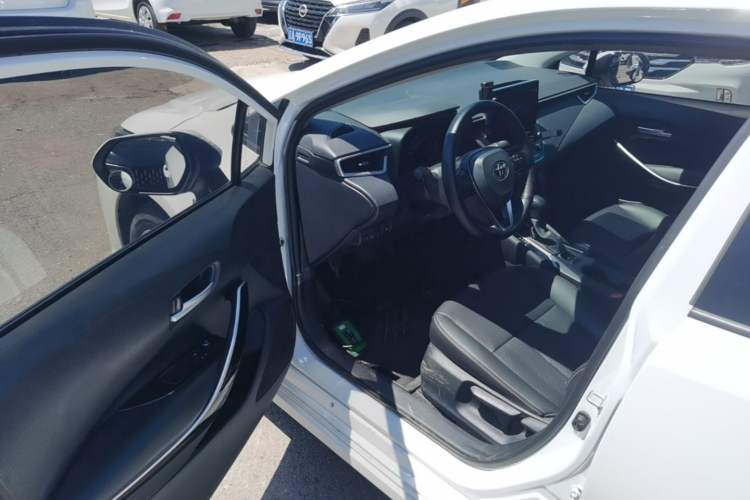 Used Toyota Corolla 2023 1.8L Smart Electric Hybrid Dual-Motor Elite Edition Driver Seat