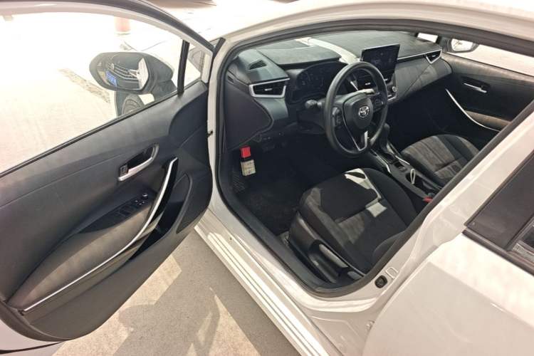 Used Toyota Corolla 2023 1.8L Smart Electric Hybrid Dual-Motor Elite Edition Driver Seat