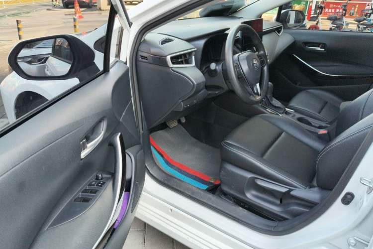 Used Toyota Corolla 2023 1.8L Smart Electric Hybrid Dual-Motor Pioneer Edition Driver Seat