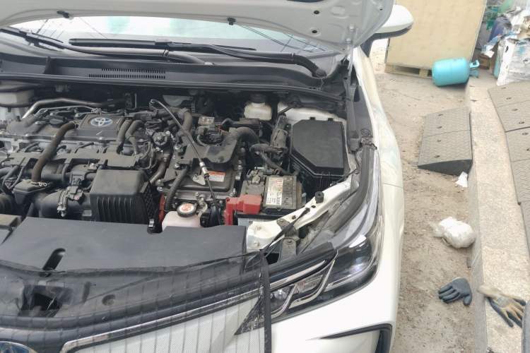 Used Toyota Corolla 2023 1.8L Smart Electric Hybrid Dual-Motor Pioneer Edition Engine Bay Left