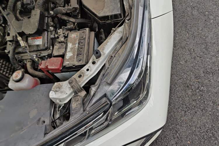 Used Toyota Corolla 2023 1.8L Smart Electric Hybrid Dual-Motor Pioneer Edition Engine Bay Left