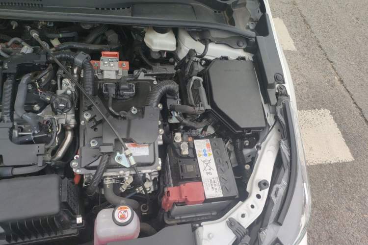 Used Toyota Corolla 2023 1.8L Smart Electric Hybrid Dual-Motor Pioneer Edition Engine Bay Left