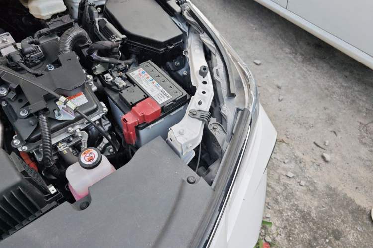 Used Toyota Corolla 2023 1.8L Smart Electric Hybrid Dual-Motor Pioneer Edition Engine Bay Left