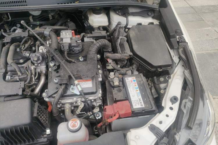 Used Toyota Corolla 2023 1.8L Smart Electric Hybrid Dual-Motor Elite Edition Engine Bay Left