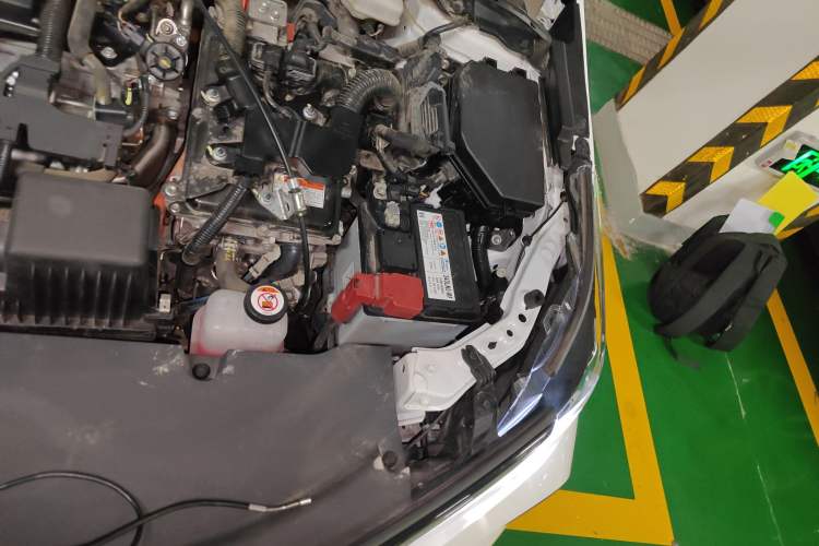 Used Toyota Corolla 2023 1.8L Smart Electric Hybrid Dual-Motor Pioneer Edition Engine Bay Left