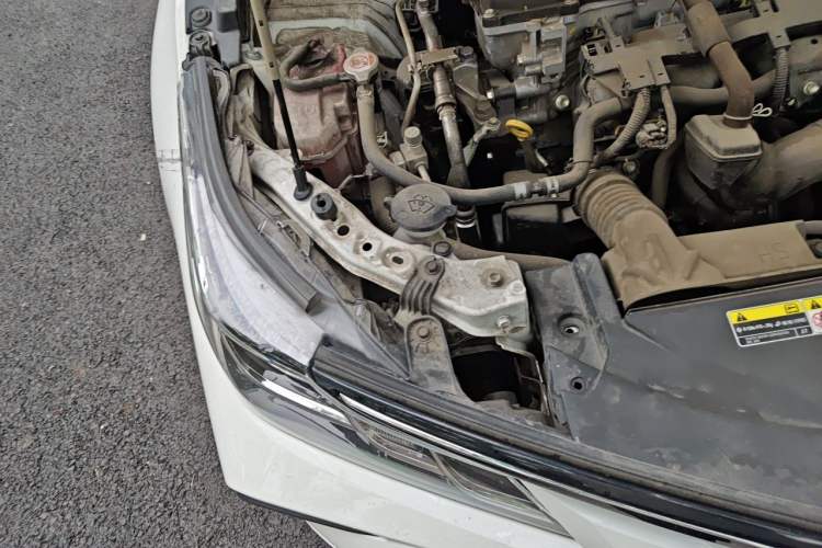 Used Toyota Corolla 2023 1.8L Smart Electric Hybrid Dual-Motor Pioneer Edition Engine Bay Right