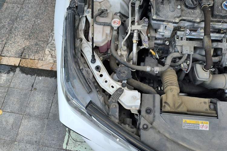 Used Toyota Corolla 2023 1.8L Smart Electric Hybrid Dual-Motor Elite Edition Engine Bay Right