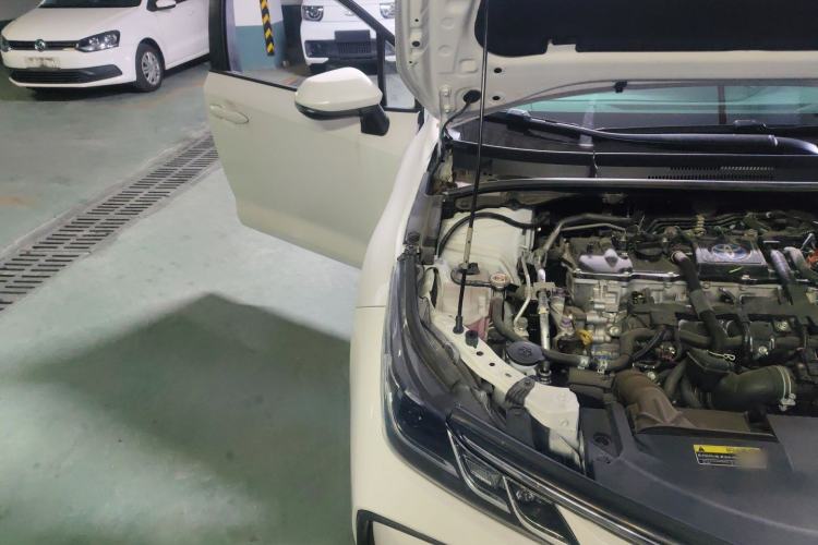 Used Toyota Corolla 2023 1.8L Smart Electric Hybrid Dual-Motor Pioneer Edition Engine Bay Right
