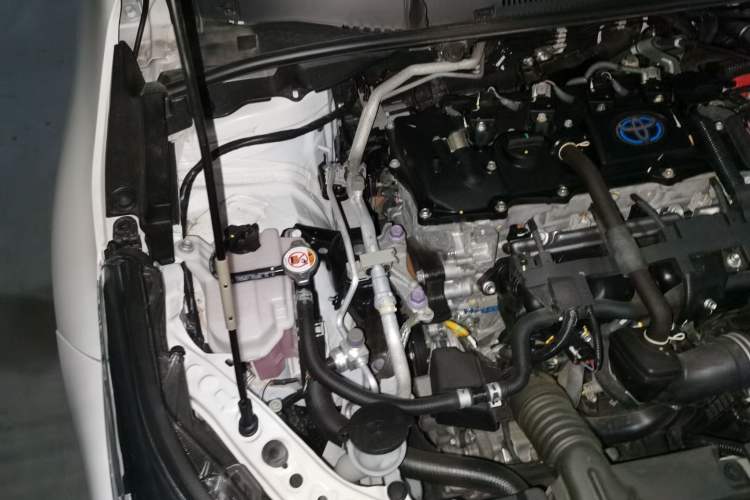 Used Toyota Corolla 2023 1.8L Smart Electric Hybrid Dual-Motor Elite Edition Engine Bay Right