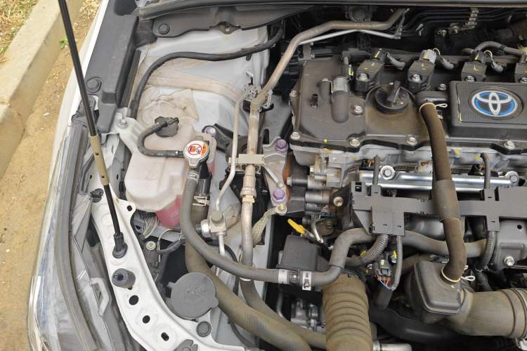 Used Toyota Corolla 2023 1.8L Smart Electric Hybrid Dual-Motor Pioneer Edition Engine Bay Right