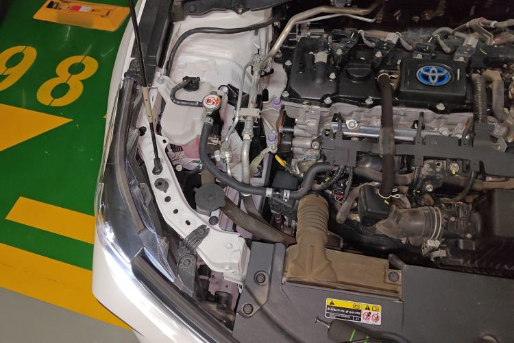 Used Toyota Corolla 2023 1.8L Smart Electric Hybrid Dual-Motor Pioneer Edition Engine Bay Right