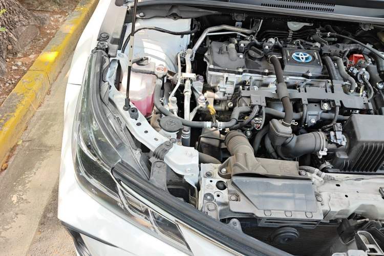 Used Toyota Corolla 2023 1.8L Smart Electric Hybrid Dual-Motor Elite Edition Engine Bay Right