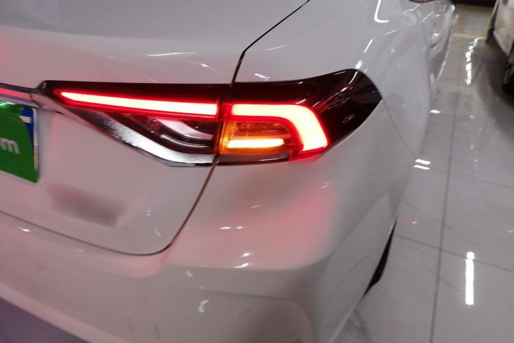 Used Toyota Corolla 2023 1.8L Smart Electric Hybrid Dual-Motor Pioneer Edition Exterior 3