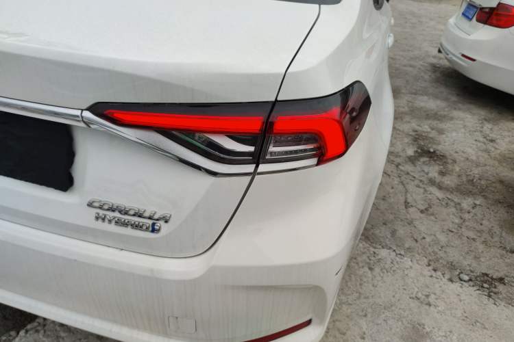 Used Toyota Corolla 2023 1.8L Smart Electric Hybrid Dual-Motor Pioneer Edition Exterior 3