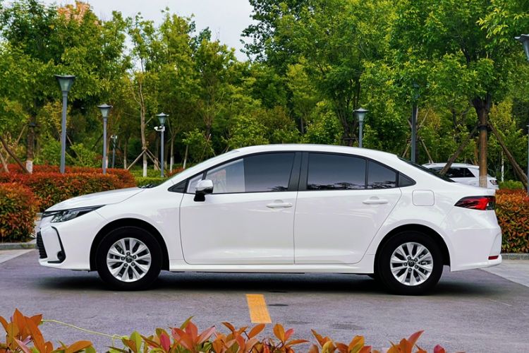Used Toyota Corolla 2023 1.2T Pioneer Edition Exterior 3