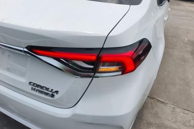 Used Toyota Corolla 2023 1.8L Smart Electric Hybrid Dual-Motor Pioneer Edition Exterior 3