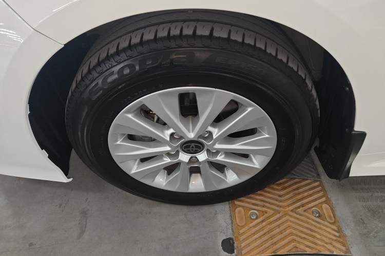 Used Toyota Corolla 2023 1.8L Smart Electric Hybrid Dual-Motor Pioneer Edition Exterior 4