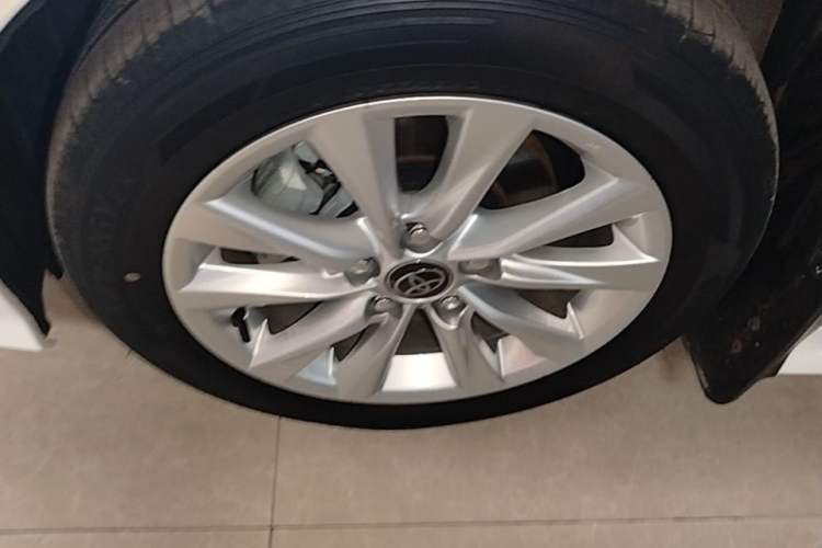 Used Toyota Corolla 2023 1.8L Smart Electric Hybrid Dual-Motor Elite Edition Exterior 4