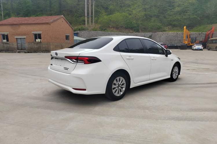 Used Toyota Corolla 2023 1.8L Smart Electric Hybrid Dual-Motor Pioneer Edition Exterior 5