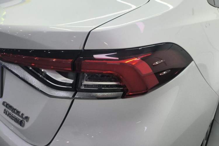 Used Toyota Corolla 2023 1.8L Smart Electric Hybrid Dual-Motor Elite Edition Exterior 5