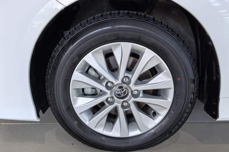 Used Toyota Corolla 2023 1.8L Smart Electric Hybrid Dual-Motor Pioneer Edition Exterior 8