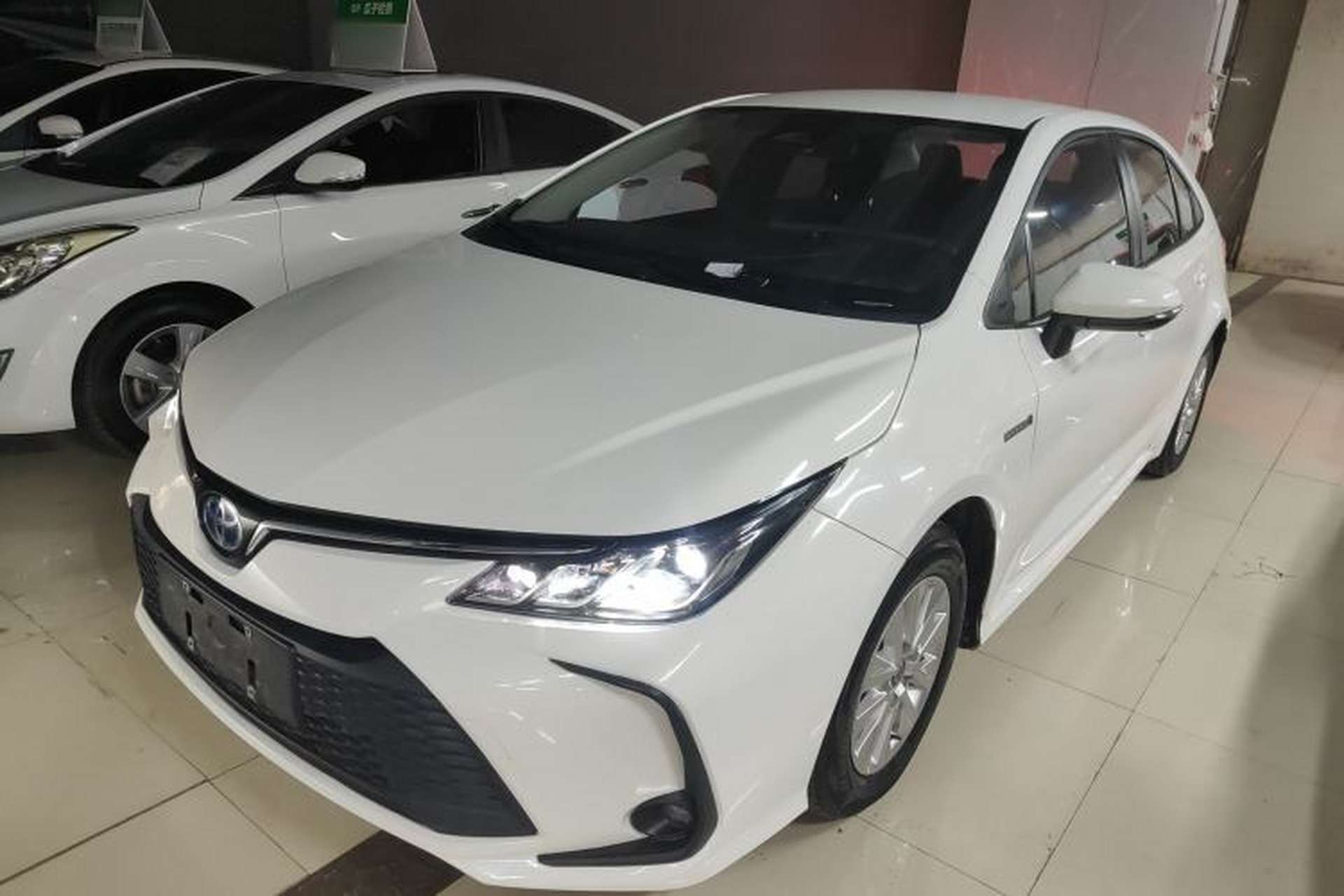 Used Toyota Corolla 2023 1.8L Smart Electric Hybrid Dual-Motor Pioneer Edition Front Left 45 Deg